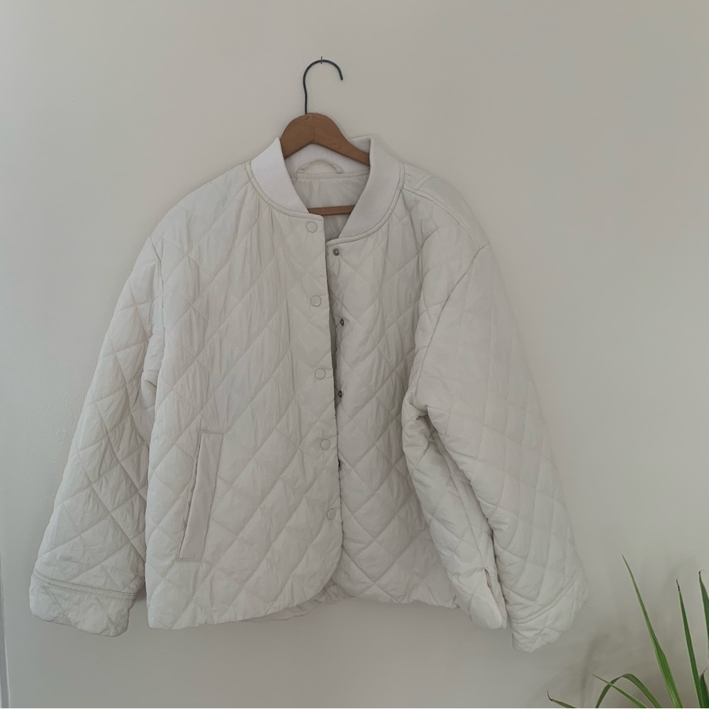 Boxy Quilted Jacket In Bone Gem